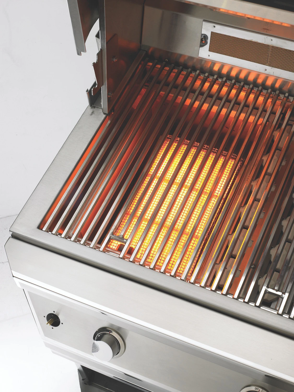 Twin Eagles 30" Grill With Rotisserie And Sear Zone On Cart With 2 Drawers, 1 Door - TEBQ30RS-C-TEGB30SD-B 6 Twin Eagles 30" Grill With Rotisserie And Sear Zone On Cart With 2 Drawers, 1 Door - TEBQ30RS-C-TEGB30SD-B - Image 4